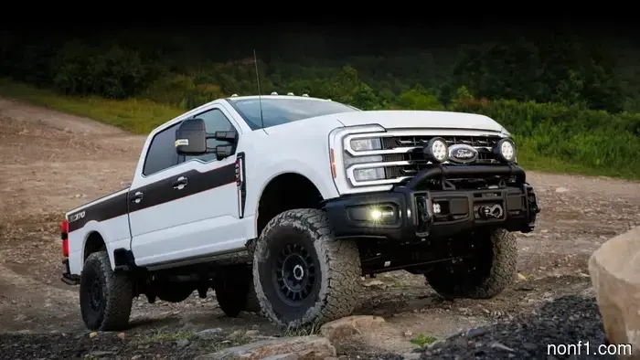 Новый комплект AEV имеет все, чтобы превратить Ford Super Duty в супер внедорожник за 20 тысяч долларов.