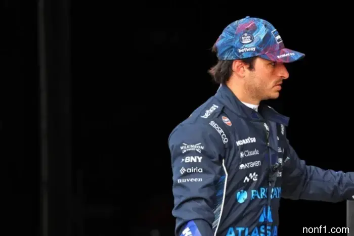 Carlos Sainz: La paciencia no se agota, pero estoy preocupado.