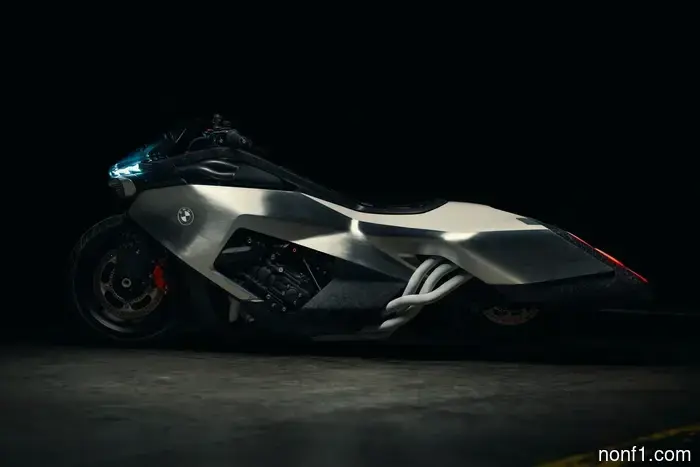 Los tubos de escape radicales del concepto Vision K18 de BMW parecen propulsores de nave estelar.