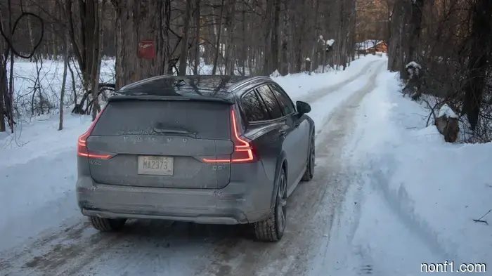 2026 Volvo V60 Cross Country Final Drive Review: A Contemporary Classic Camouflaged in Congestion