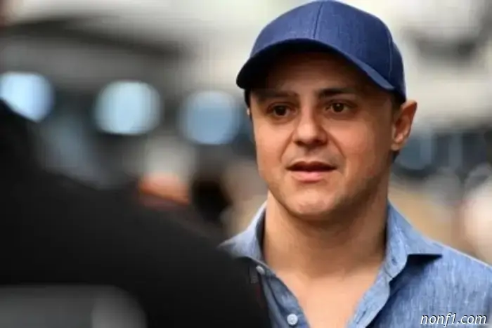 Massa makes his return to the F1 paddock during the Crashgate controversy.