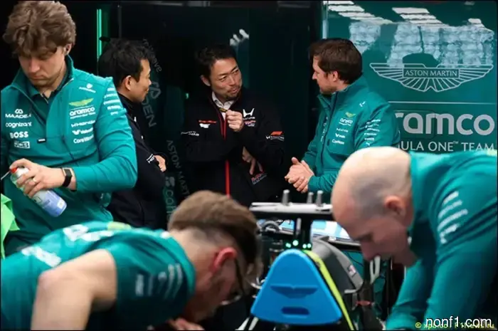 En Honda se hicieron los balances del fin de semana en Austria.