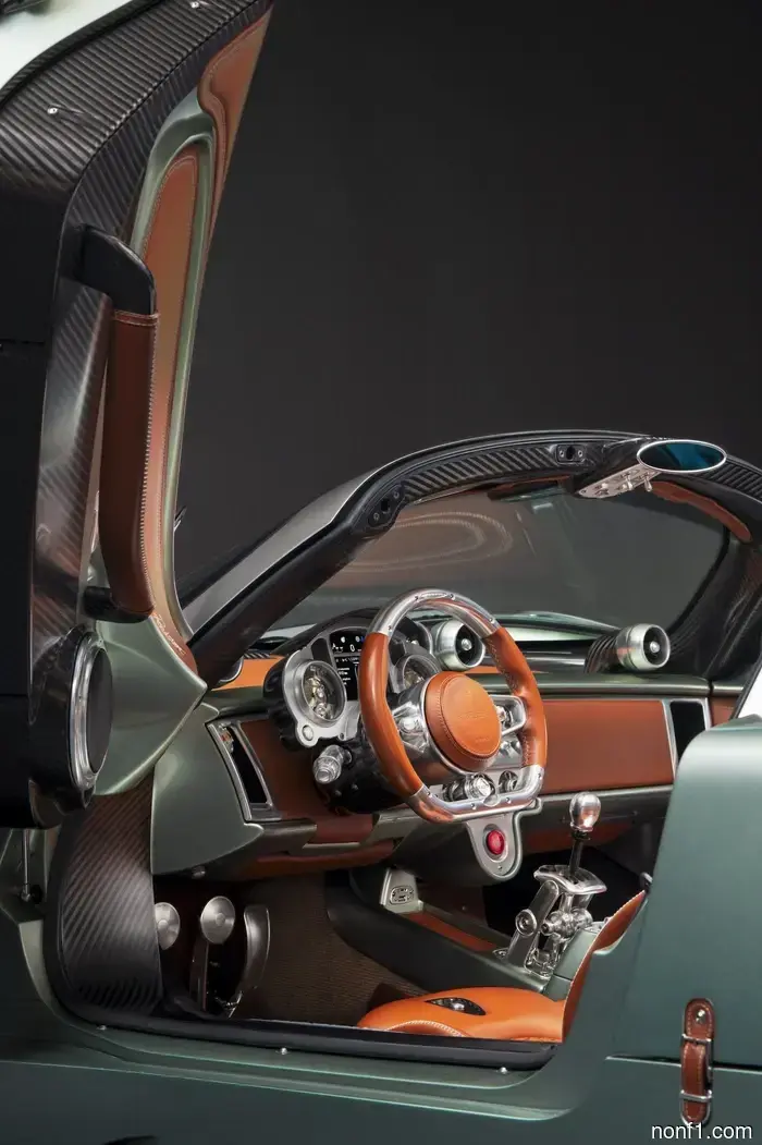 Revisión del Pagani Utopia Roadster: Haciendo arte a partir de minerales raros