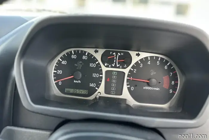 Este Mitsubishi Pajero Mini es una edición Snoopy JDM de fábrica.