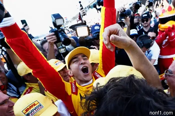 Alec Palou volvió a conquistar la pole en el Indy 500.