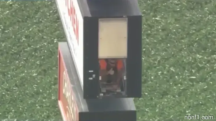 This unfortunate maintenance contractor found himself trapped 130 feet up inside a truck stop sign for almost six hours.