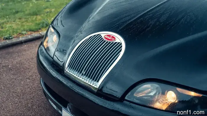 Su Bugatti EB112 Sedán, Monsieur