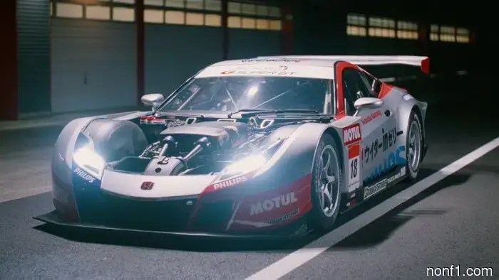 Слушайте, как ревет гоночный автомобиль Honda HSV-010 Super GT