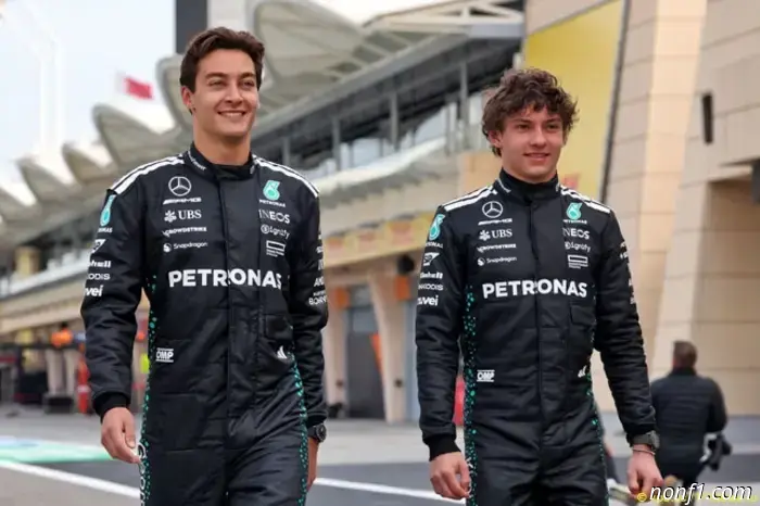 Mercedes renovó los contratos con Russell y Antonelli.