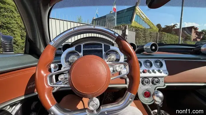 Revisión del Pagani Utopia Roadster: Haciendo arte a partir de minerales raros