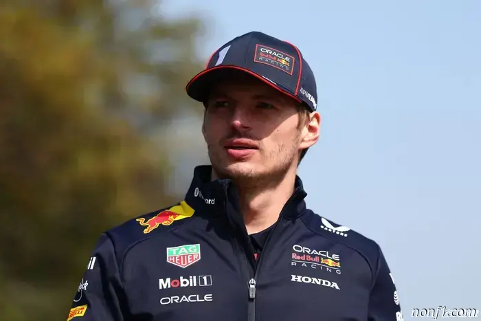 Verstappen is not the 'de facto leader' at Red Bull.