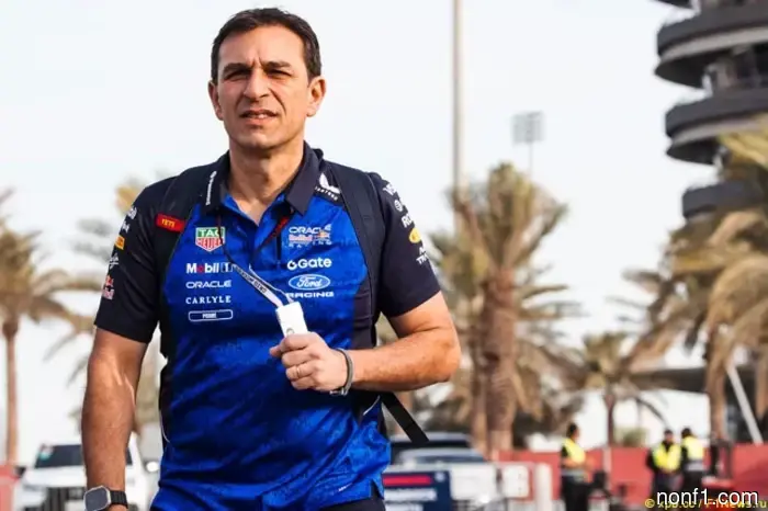 В Red Bull не собираются уволить Пьера Ваше.