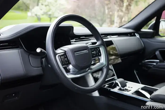Range Rover SE Plug-In Hybrid Review: Exceptionally Competent, Yet Modest About It