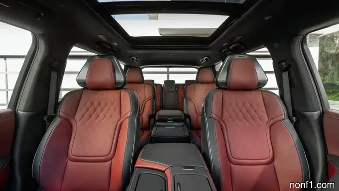 2026 Infiniti QX80 Обзор: Не совсем Армада и не совсем Эскалейд