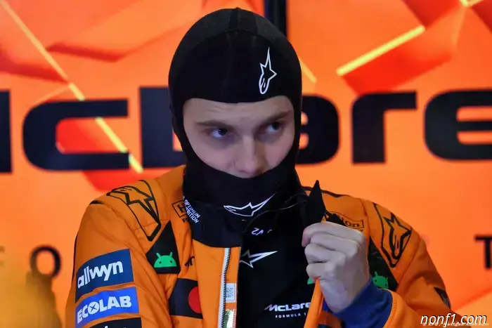 Un desliz en redes sociales de Piastri alimenta rumores de tensión en McLaren