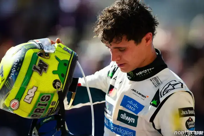 Ecclestone afirma que McLaren 'claramente' favorece a Norris