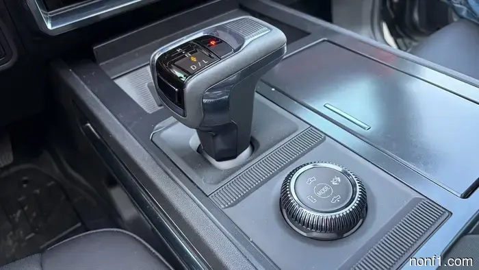 2026 Hummer EV Revisión Off-Road: Es Tecnología Contra Senderos Estrechos