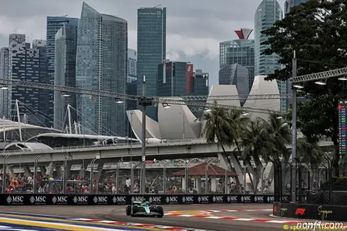 Piastri leads in the second practice.