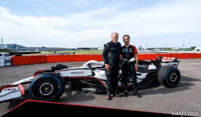 Haas cars in Goodwood will be piloted by Haas and Komatsu.