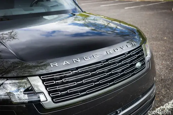 Range Rover SE Plug-In Hybrid Review: Exceptionally Competent, Yet Modest About It
