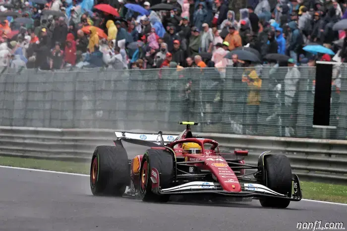Hamilton rebota en la pista mientras la voz fuera de pista se vuelve más fuerte