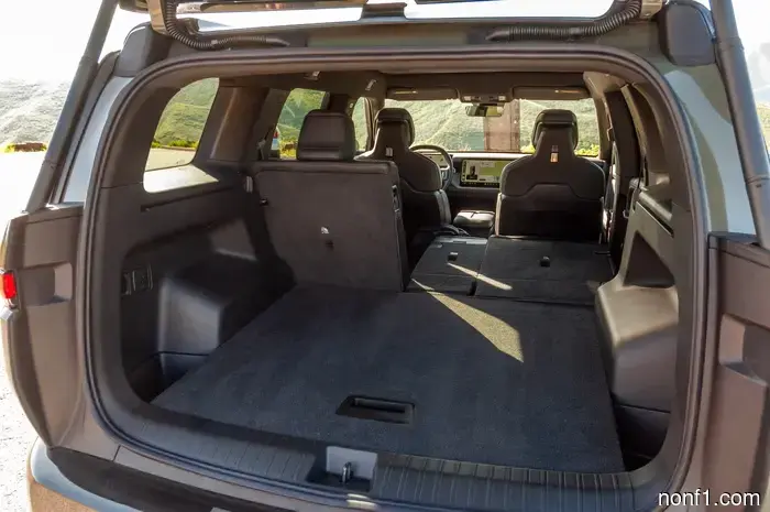 2027 Rivian R2 Primera Prueba de Manejo: El Coche Perfecto para Tanta Gente