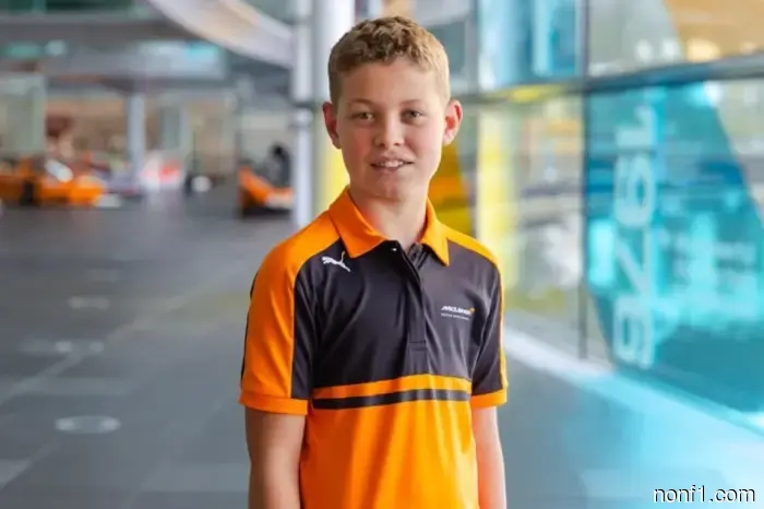 En McLaren firmaron un contrato con un kartista de 11 años.