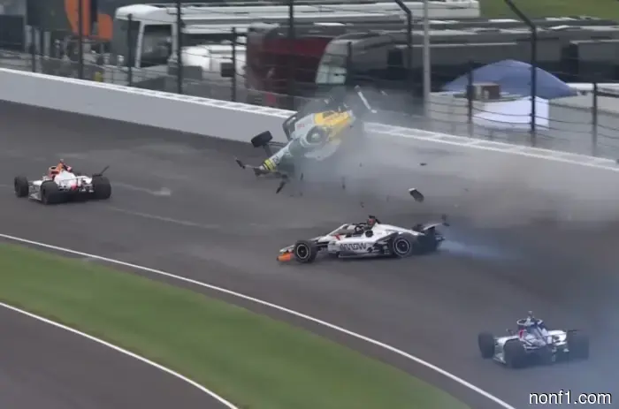 Indy 500: Alex Rossi tuvo un grave accidente