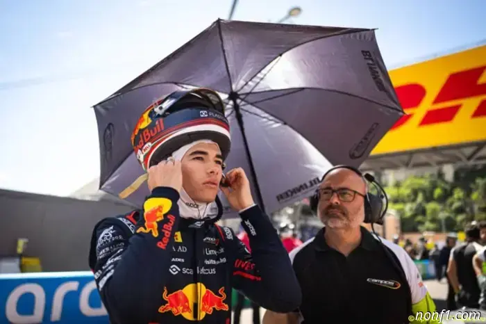 Nikola Tsolov scored a record victory in Formula 3