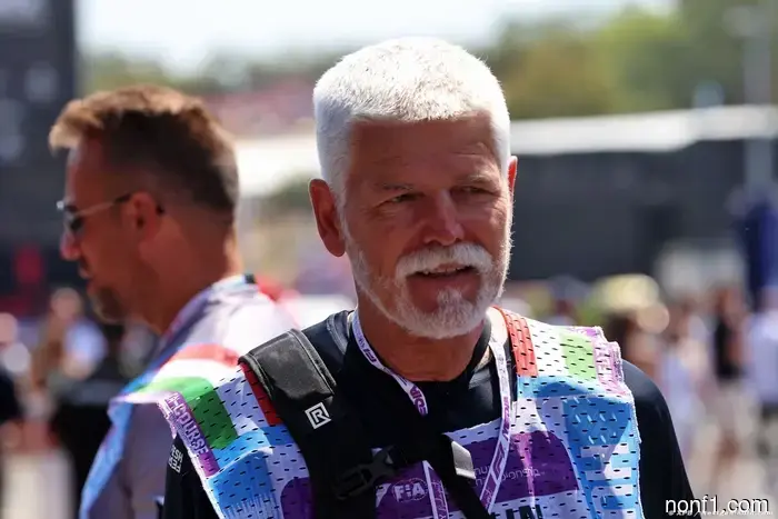 The president of the Czech Republic serves as an accredited photographer for Formula 1.