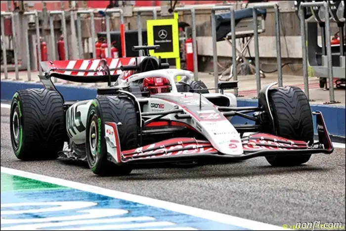 Carlos Sainz was the fastest on the second day of testing