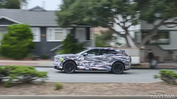 2028 Bentley Torcal First Ride: A Luxury Electric Vehicle That Operates to a Unique Rhythm