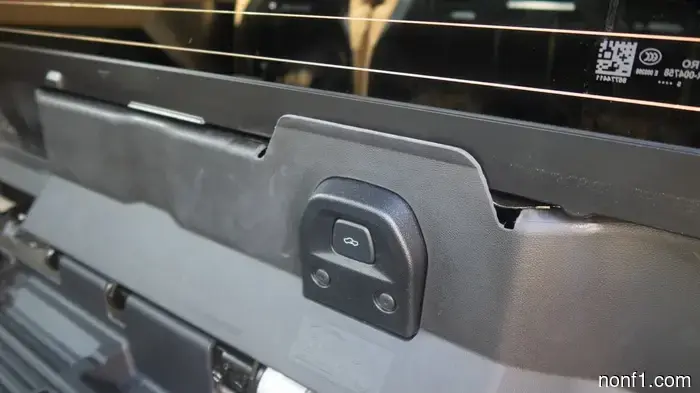 GM's Innovative Midgate Is Truly One of the Top Reasons to Purchase an EV Truck.