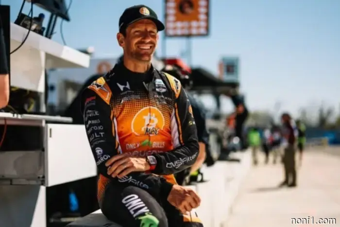 IndyCar: Grosjean's car hit a bird at a speed of 370 km/h