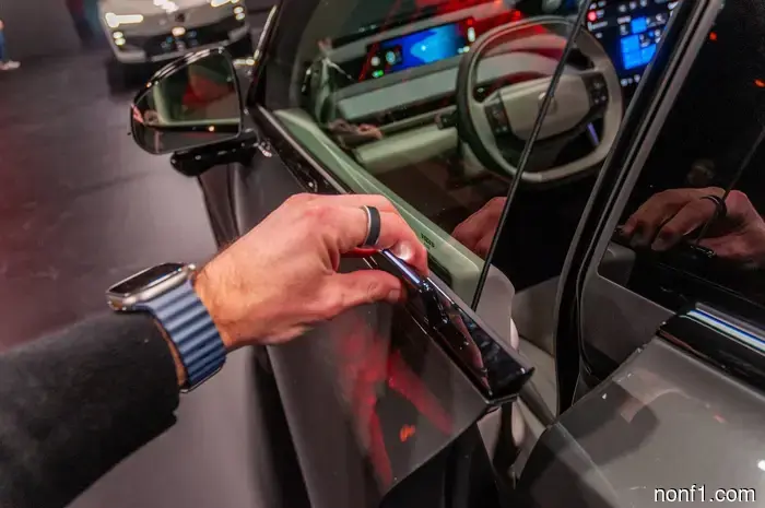 Audi CEO Acknowledges That the New Flagship SUV Nearly Featured Unrequested Electronic Door Handles