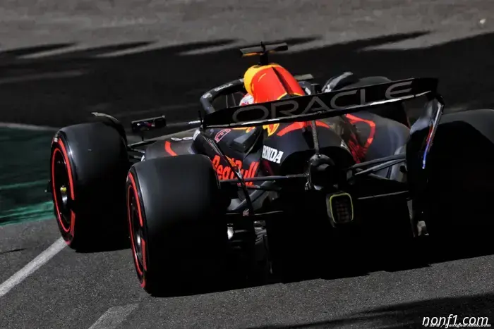 El oscuro 'túnel' de Red Bull llega a su fin - Verstappen