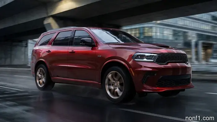 Dodge идет по пути Porsche и делает кастомные цвета краски доступными для масс