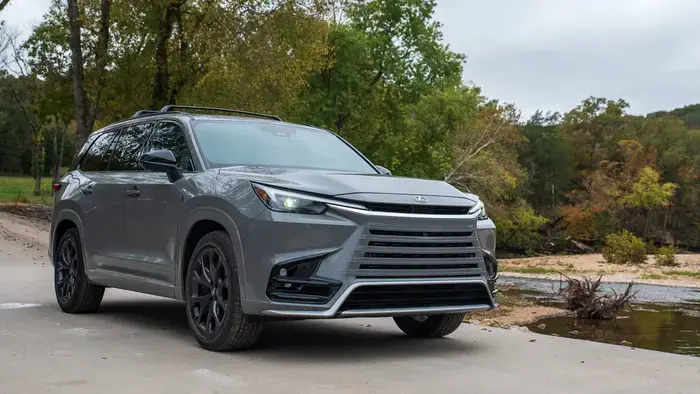 Обзор Lexus TX 500h 2025 года: просто купите Grand Highlander