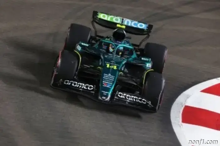 Alonso criticizes F1 following the Singapore race.