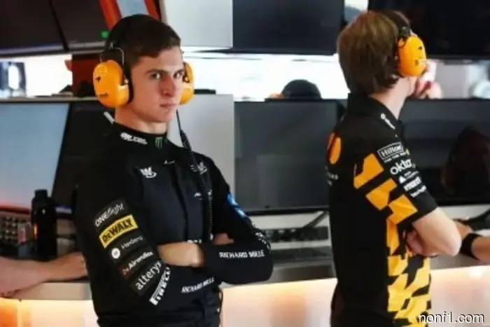 Fornaroli rises as a contender for Haas while Doohan remains patient.