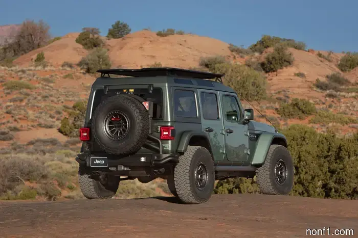 Conceptos del Safari de Jeep de Pascua 2026: XJ Pioneer Restomod y V8 Wrangler ‘Anvil’ lideran el grupo