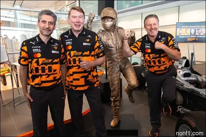 A statue of Mika Hakkinen has been installed in Woking.