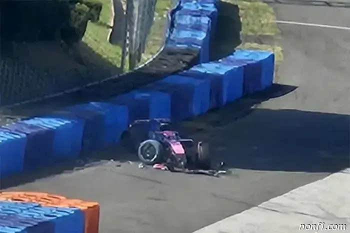 Franko Colapinto destruyó el coche en las pruebas de Pirelli