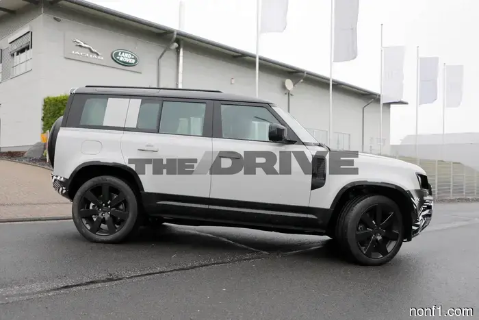 Spotted: The Land Rover Defender 110 is set to feature second-row captain's chairs.