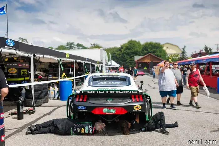 RTR Demonstrates How Professionals Tune a Mustang for Formula Drift
