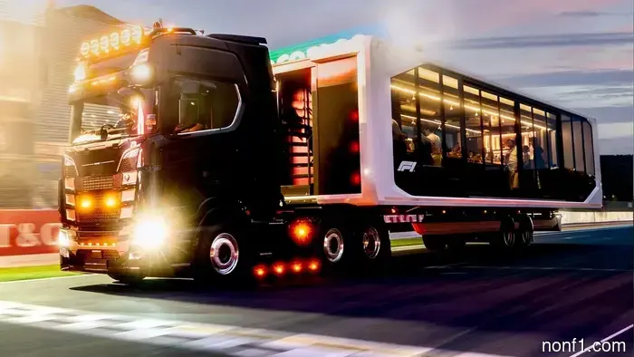 F1 está vendiendo a sus aficionados más ricos una cena elegante en una cama plana mientras da vueltas a la pista.