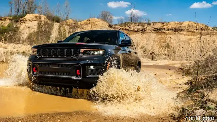 Jeep Grand Cherokee Trailhawk, Overland 4×4 модели возвращаются в 2027 году