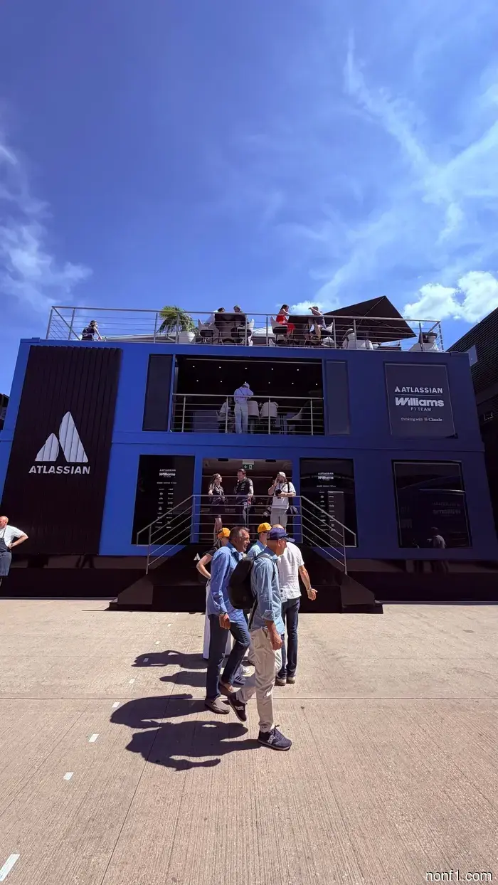 Tour del Paddock: Descubre las casas móviles de los equipos de F1 2026