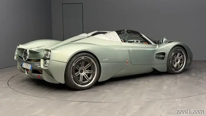 Revisión del Pagani Utopia Roadster: Haciendo arte a partir de minerales raros