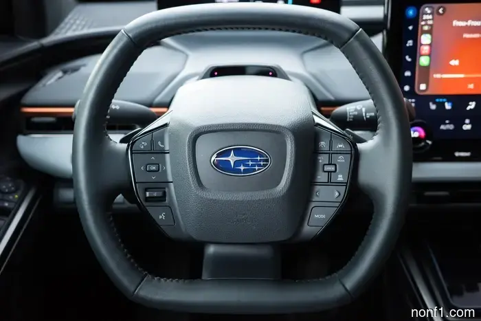 Руль Subaru Uncharted удивительно хорош.